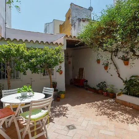بيت ضيافة Casa La Albazana *
